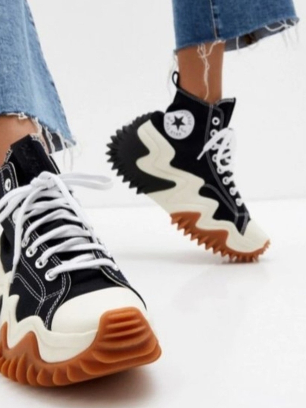 Converse Run Star Motion Black/White High-Top Zigzag Sole Sneakers. Size 9 Women